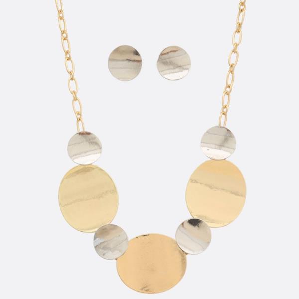 Round Metal Bead Link Necklace