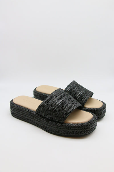 Sandal