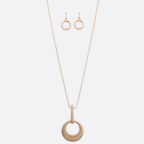 Circle Pendant Metal Necklace