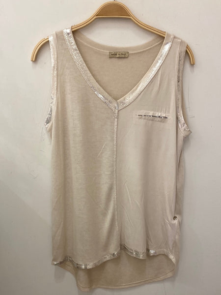 Sleeveless Pocket Detail Top - Italian